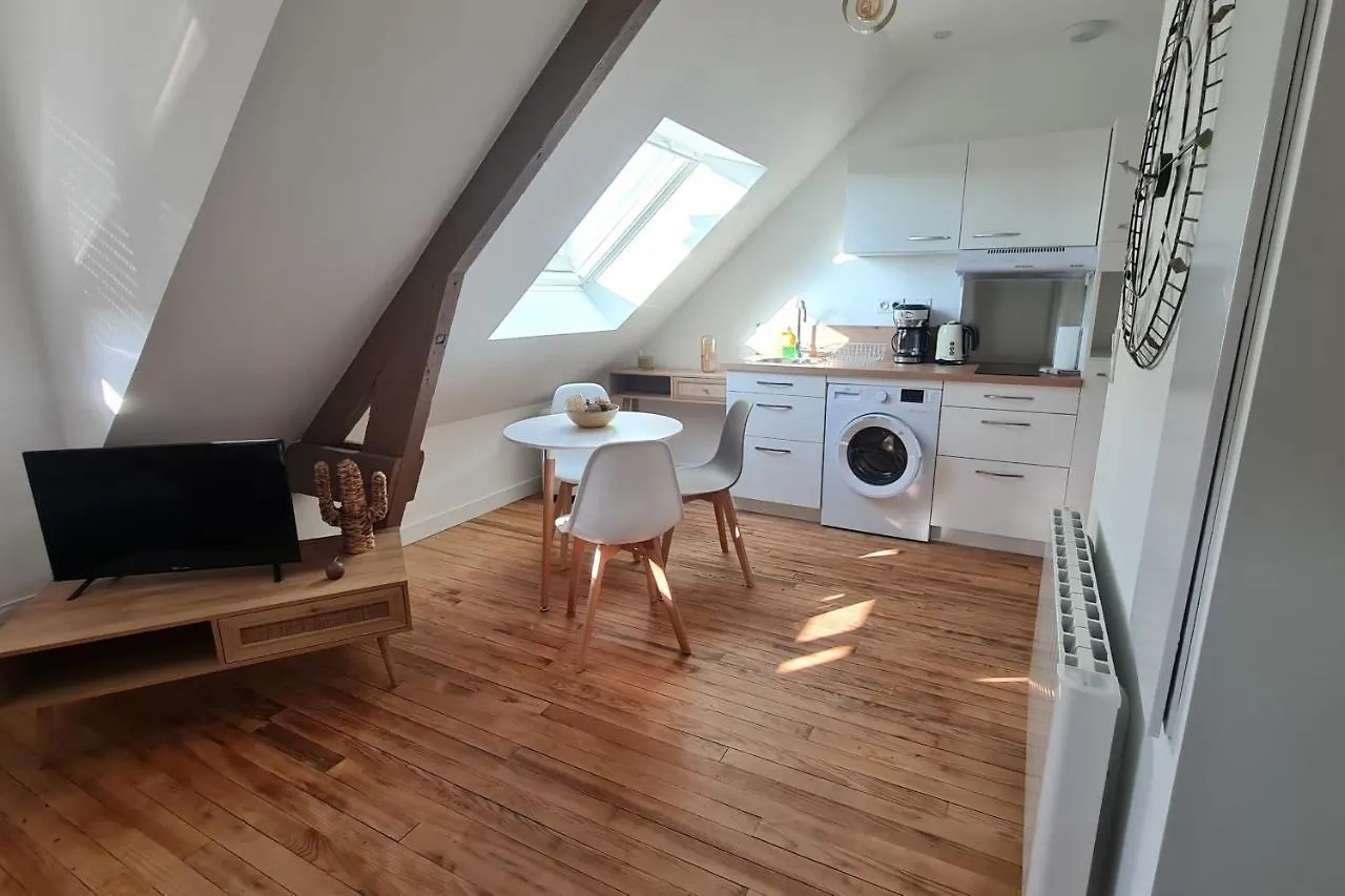 Le Jaures 5 - T2 - Dernier Etage Διαμέρισμα Hennebont