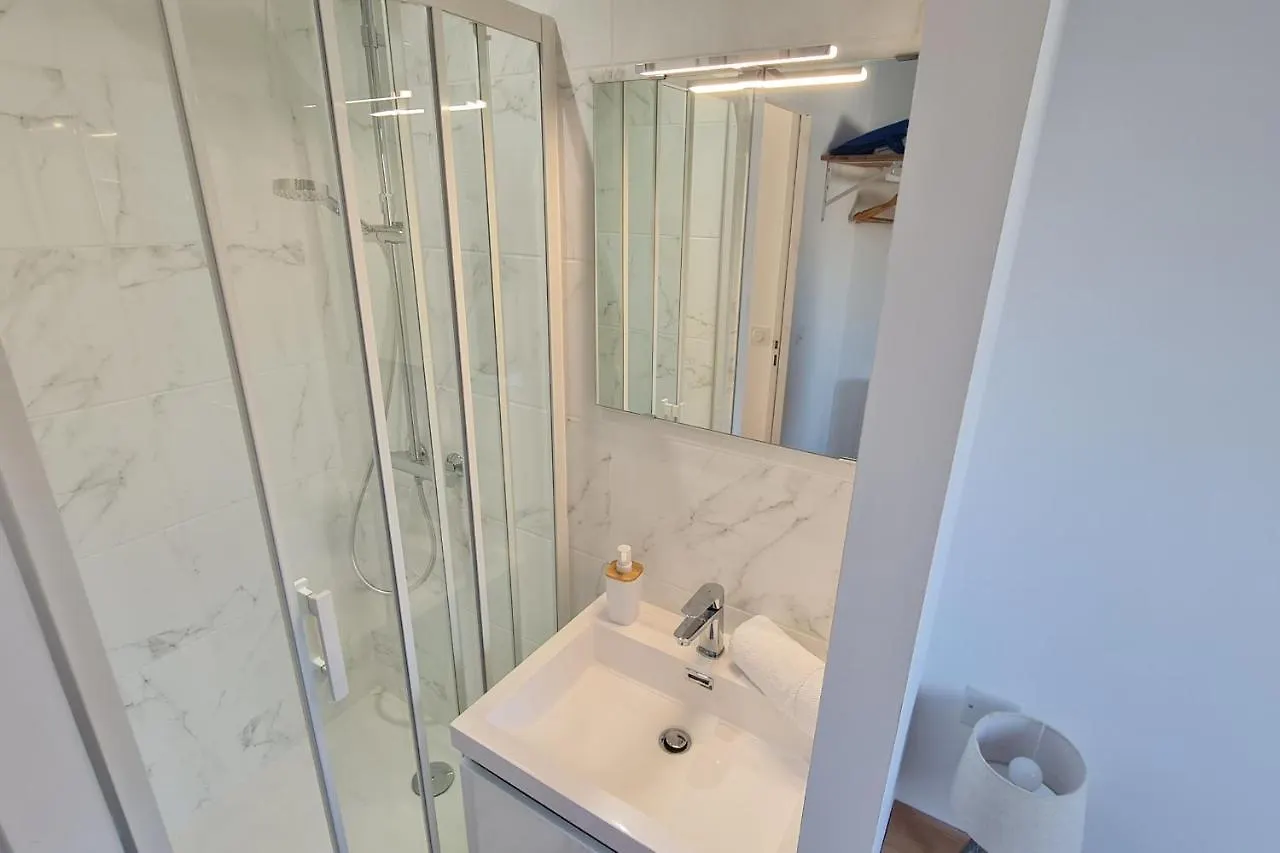 Le Jaures 5 - T2 - Dernier Etage Διαμέρισμα Hennebont